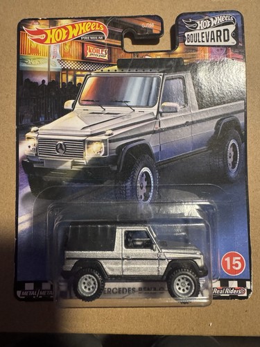 Hot wheels premium mercedes - 2,